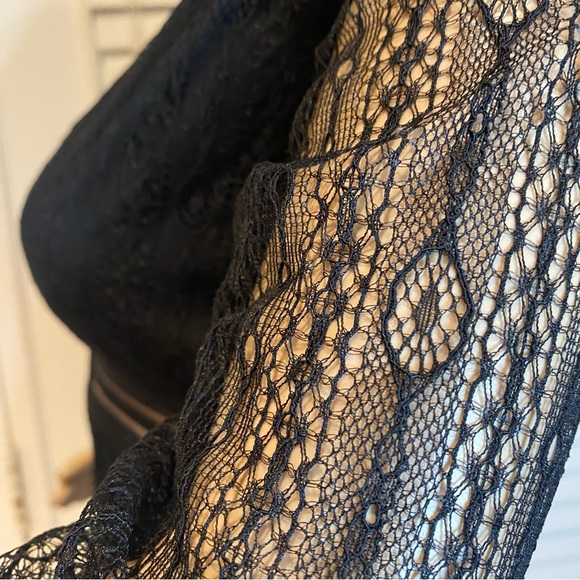 Lulus Casita Sexy Sheer Lace Long Sleeve Bodysuit Deep V-Neck Black Medium NWT - Picture 6 of 14